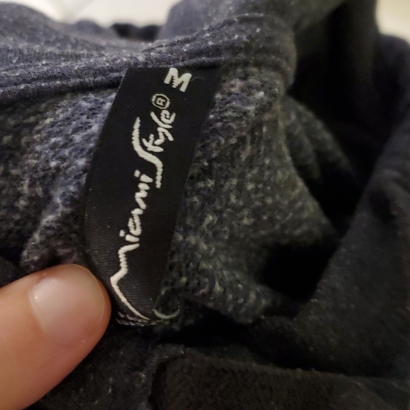 Archie's Surf Shop Hoodie - Picture 4 of 5